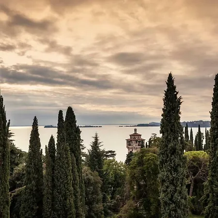 Lägenhet Monolocale Al Vittoriale Con Piscina Gardone Riviera