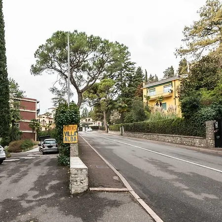 Monolocale Al Vittoriale Con Piscina Daire *